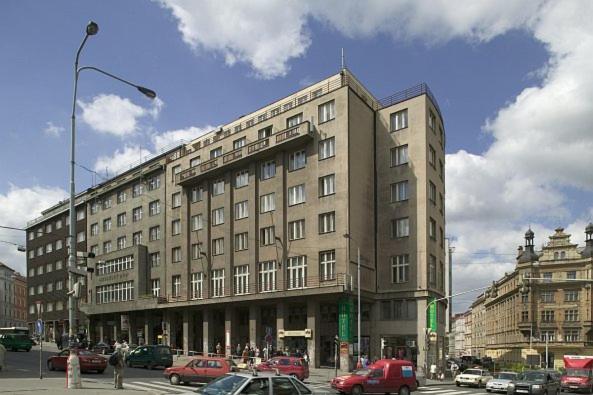 Hotel Legie Bed And Breakfast Praga Exterior foto